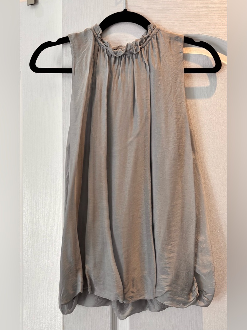 M Made in Italy silk blend sleeveless blouse